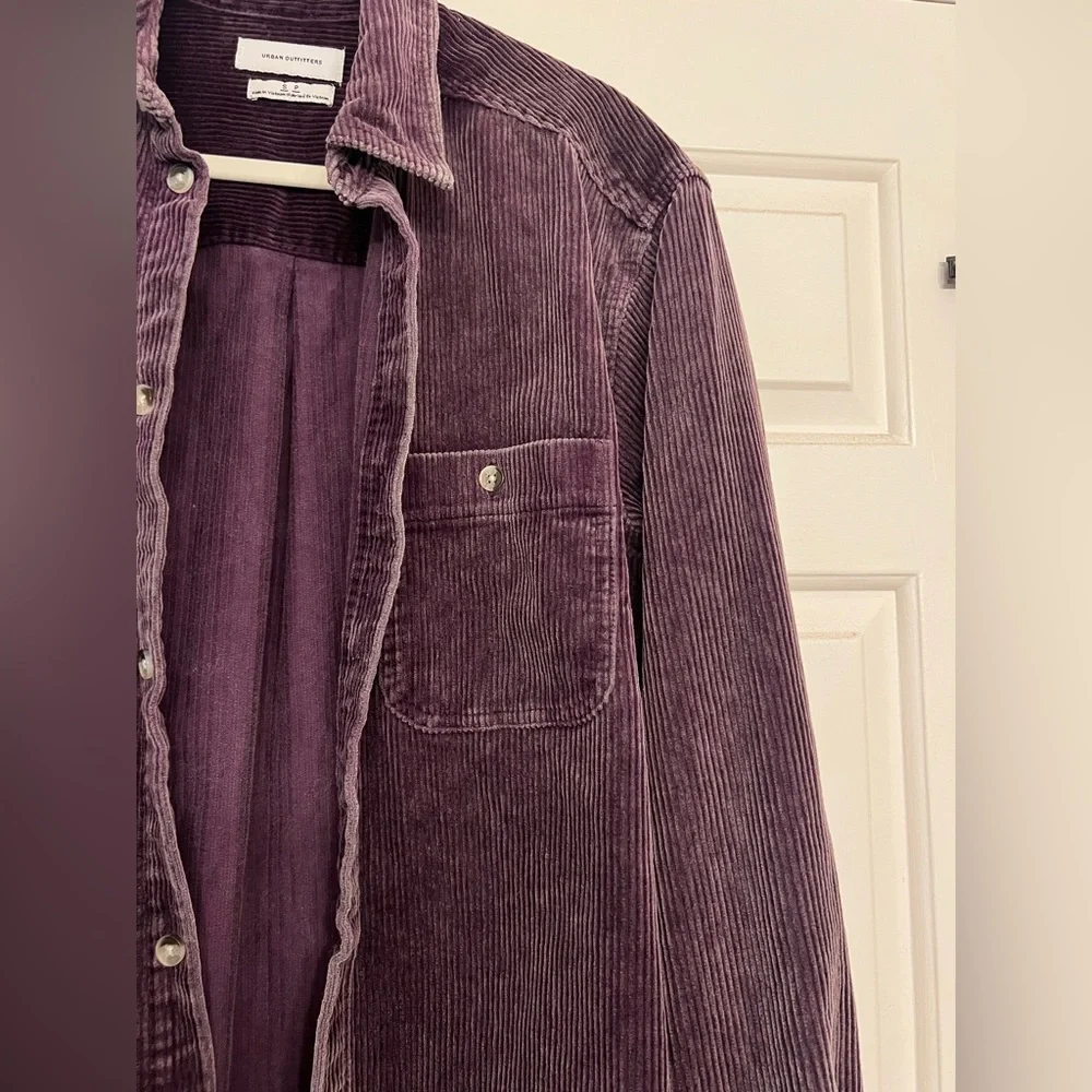 Urban Outfitters Men's Dark Purple Corduroy Shirt Jacket - Picture 3 of 5